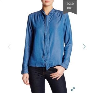 🎈sold🎈 Abound XS Chambray top